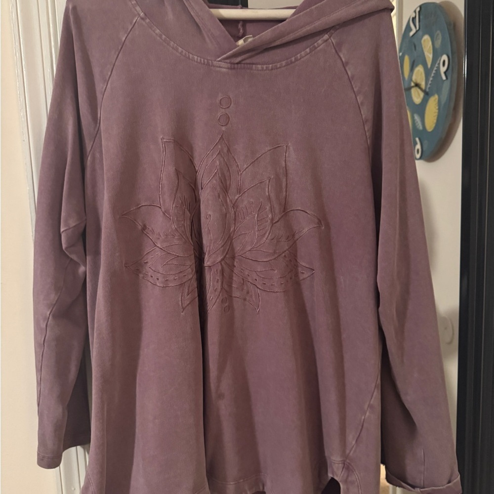 Style and co Women's Purple zen Hooded Top
